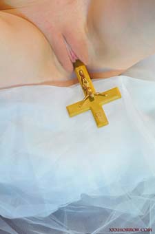 DaisyTanks_Communion_0193