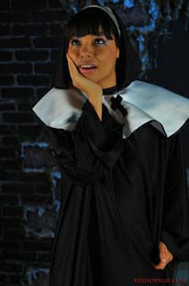 EstrellaFlores_VampireNunP1_0008